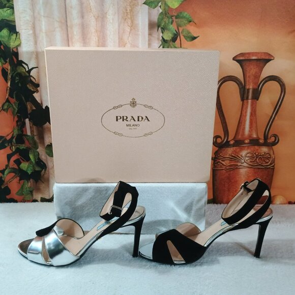 Prada Size 40 Black & Silver Iconic "Lip" Design Ankle Strap Heels - Picture 6 of 7